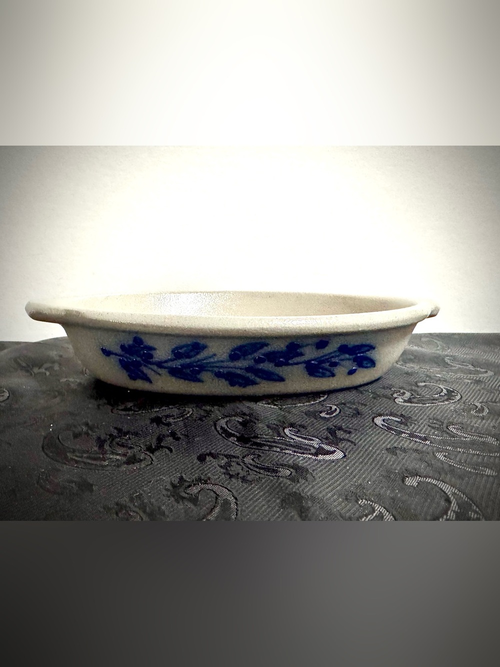 Salmon Falls Stoneware 2001 Oval Baking Dish Blueberry Vine